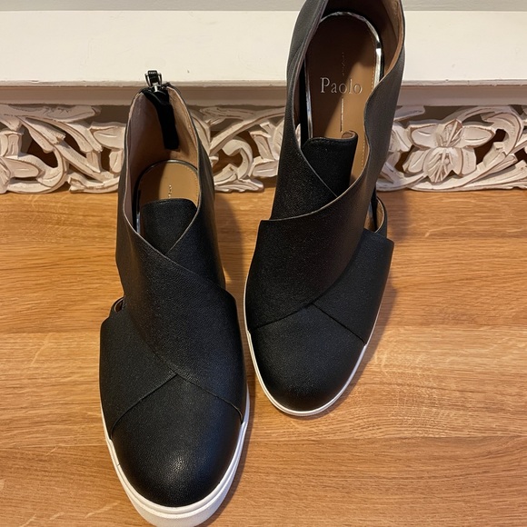 Linea Paolo Faith Wedge Black Leather Comfort Styling Sporty Soles Size 10 - Picture 8 of 9
